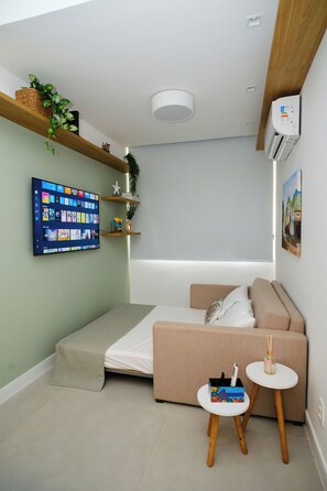 1 bedroom, free WiFi, bed sheets - Copacabana refuge, comfort 190m from the beach. (Copacabana Rio de Janeiro)