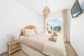 3 quartos, ferros/tábuas de passar roupa, Wi-Fi de cortesia