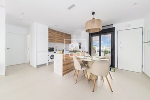 Dining - Classy Golf Retreat, unique venue, small dogs welcome - by Oyoostays (Pilar de la Horadada)