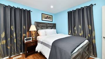 3 quartos, ferros/tábuas de passar roupa, Wi-Fi, roupa de cama