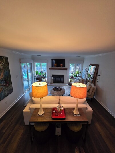 Charming 2-bedroom condo in wonderful Winston-Salem with Designer touches