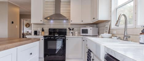 Microwave, oven, stovetop, dishwasher