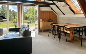 Fireplace - 3 bedroom cozy home in Fur (Fur)