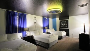 9 عدّة غرف نوم ومكواة/لوح كي وواي فاي وملاءات أسرّة