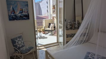 1 chambre, fer et planche Ă repasser, Wi-Fi gratuit, draps fournis