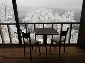 Terrace/patio - ZİRVE DAĞ EVİ (Basiskele)