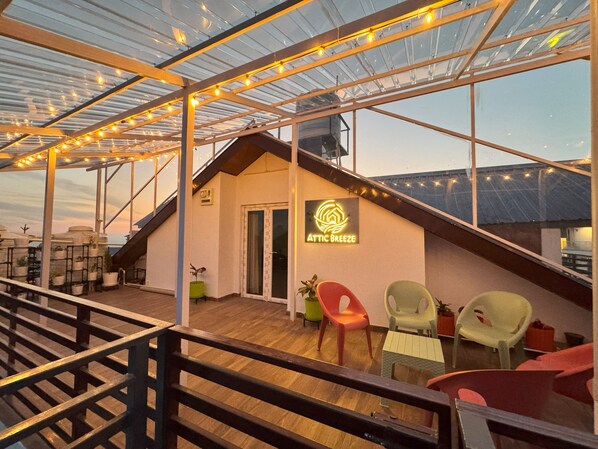 Property grounds - Attic Breeze 2BR -Mountain Villa (Hodal)