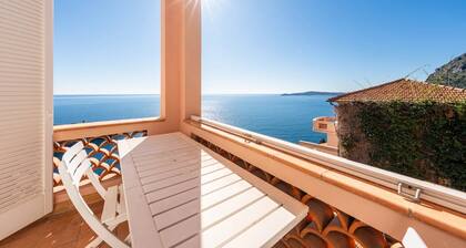 Dreaming 2-beds Apartment With Panoramic Sea View