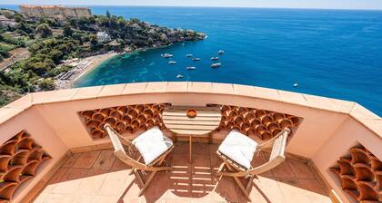 Dreaming 2-beds Apartment With Panoramic Sea View