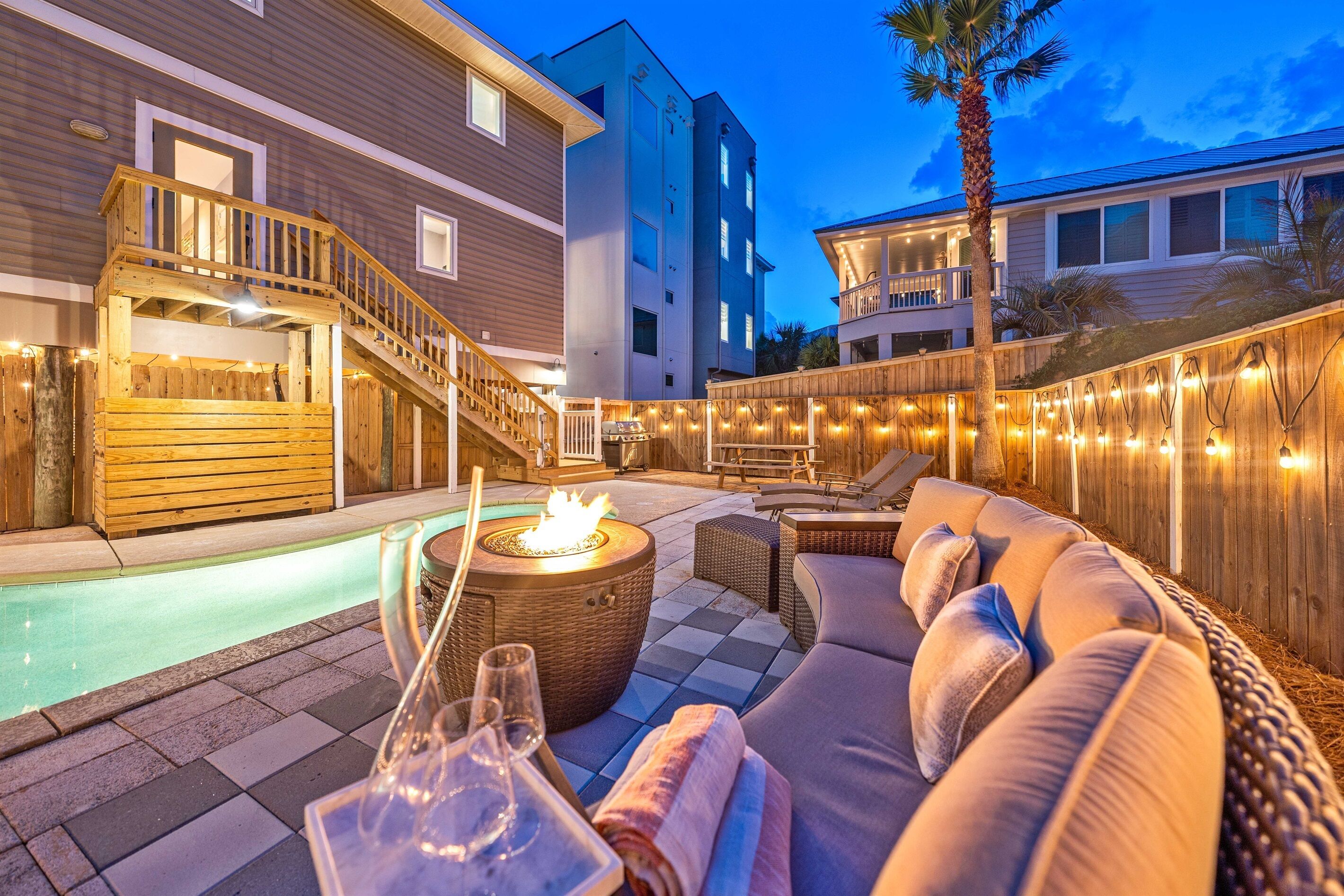 Backyard Lounge area with Fire Pit