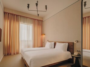 Executive Suite | In-room safe, desk, laptop workspace, free WiFi - Pabellón Hotel (Kvareli)