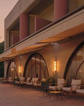 3 bar/lounge, bar a bordo piscina