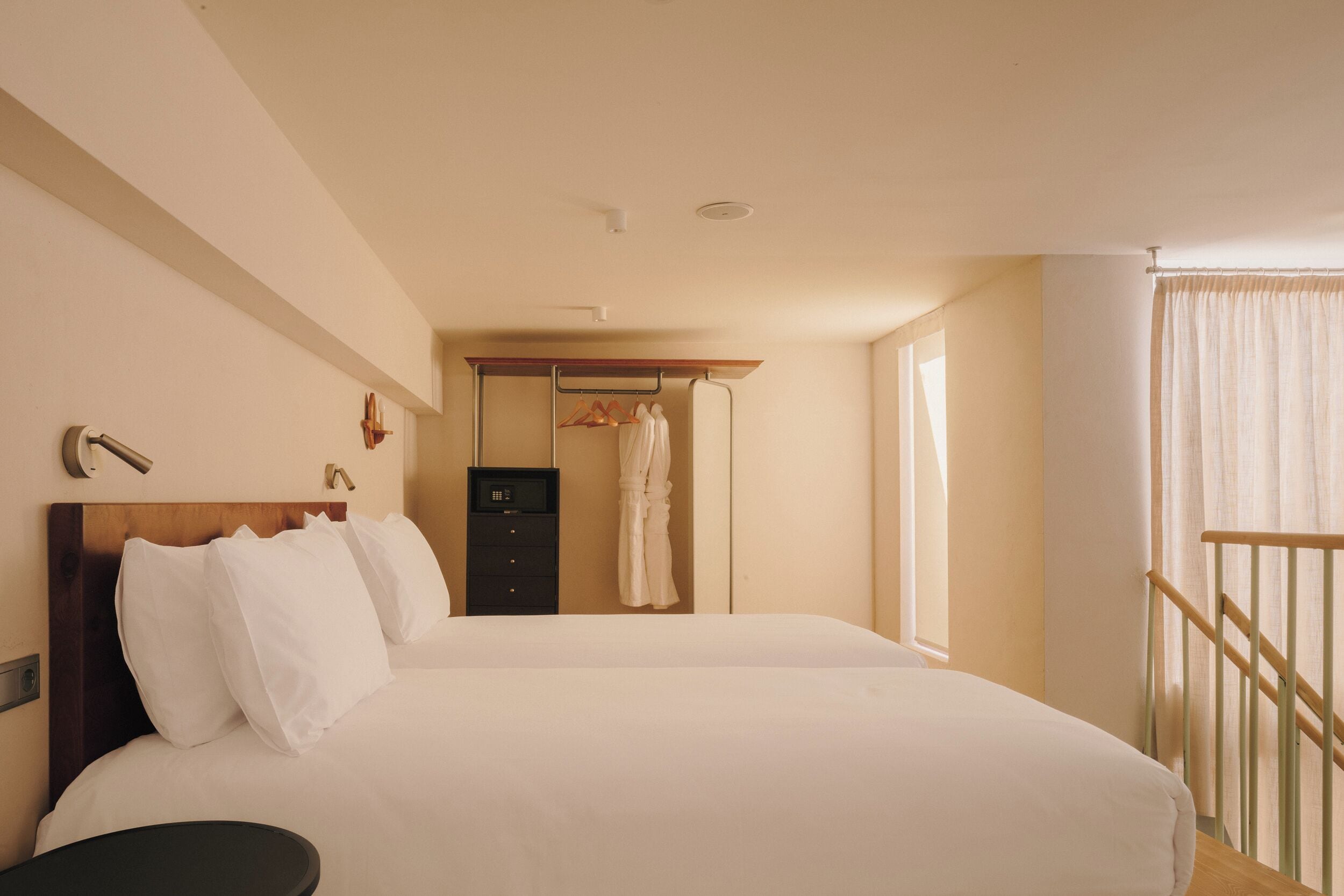 In-room safe, desk, laptop workspace, free WiFi