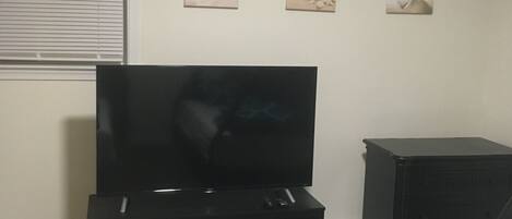 1 habitación, wifi y ropa de cama