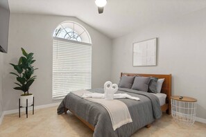 3 Schlafzimmer, Bügeleisen/Bügelbrett, WLAN, Bettwäsche