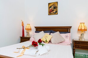 2 chambres, lit parapluie, Wi-Fi gratuit, draps fournis