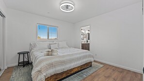 3 chambres, bureau, fer et planche à repasser, Wi-Fi gratuit