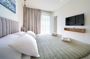 4 chambres, fer et planche à repasser, Wi-Fi gratuit, draps fournis