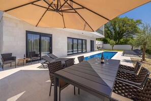 Outdoor dining - Villa JANA with private pool (Krk)