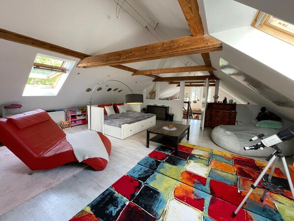 4 Schlafzimmer, Bügeleisen/Bügelbrett, WLAN, Bettwäsche