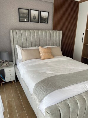 1 chambre, fer et planche à repasser, Wi-Fi gratuit, draps fournis