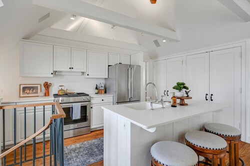 the BoatHouse waterfront