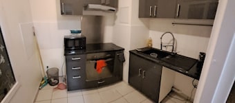 Appartemment de 65 m2 à trappes
*3 chambres full équipées avec tv et frigo