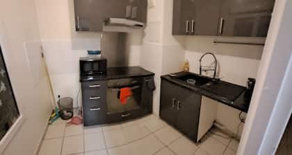 65 m2 apartment with trapdoor *3 bedrooms fully equipped with tv and fridge