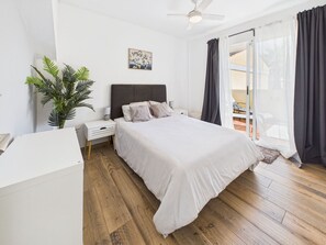 4 chambres, fer et planche à repasser, Wi-Fi gratuit, draps fournis