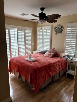 4 bedrooms, free WiFi, bed sheets