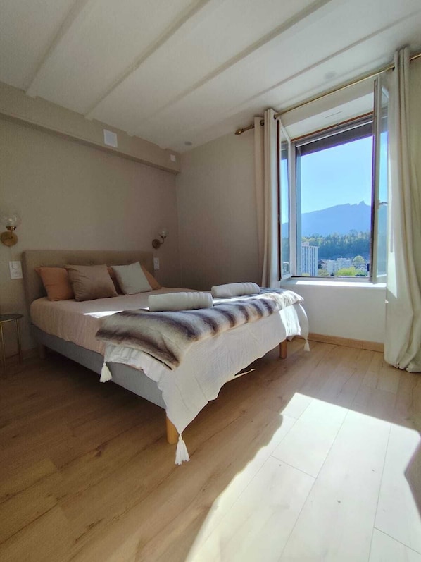 1 soverom, strykejern/-brett, wi-fi og sengetøy