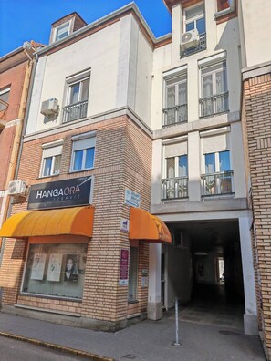 Apartment, 1 Bedroom, Smoking, City View | Exterior - Wesselényi Apartment Modern Comfort in the Heart of Kecskemét (Kecskemet)