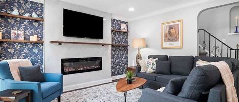 TV connectée, cheminée, jeux vidéo, espaces bureaux