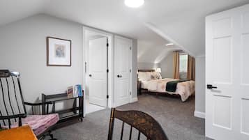 3 camere, una scrivania, ferro/asse da stiro, culla da viaggio