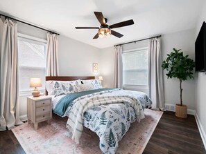 3 bedrooms, iron/ironing board, travel cot, free WiFi