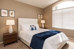 4 bedrooms, desk, iron/ironing board, travel crib