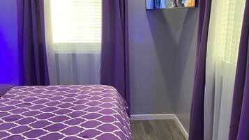 1 bedroom, iron/ironing board, free WiFi, bed sheets