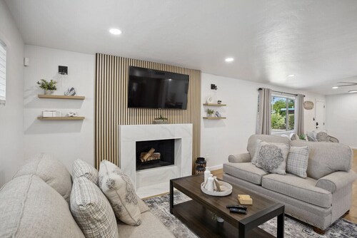 Boho on Bermuda with Private Pool in Tucson