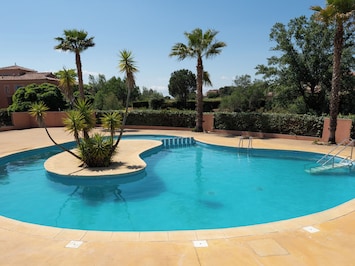 Gemeinschaftspool Domaine du Lac
