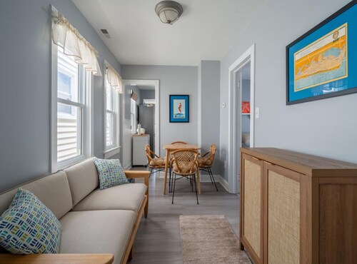 NEW 3-bdrm bungalow in cool Wildwood with WiFi, Walk to Beach/Boards, 2 Parking!