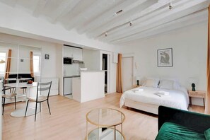 1 bedroom, iron/ironing board, WiFi, bed sheets