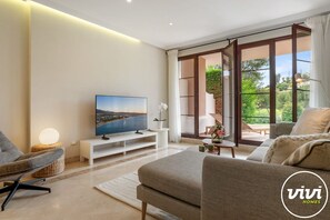 Living area - La Vida Dorada | Garden - pool - terrace (Benahavís)