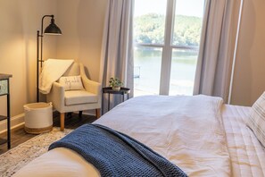 6 bedrooms, iron/ironing board, travel cot, free WiFi