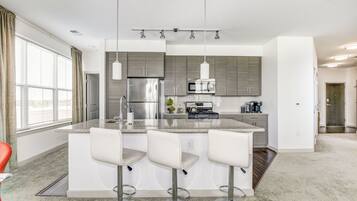 Micro-ondas, fogão, cooktop, lava-louças