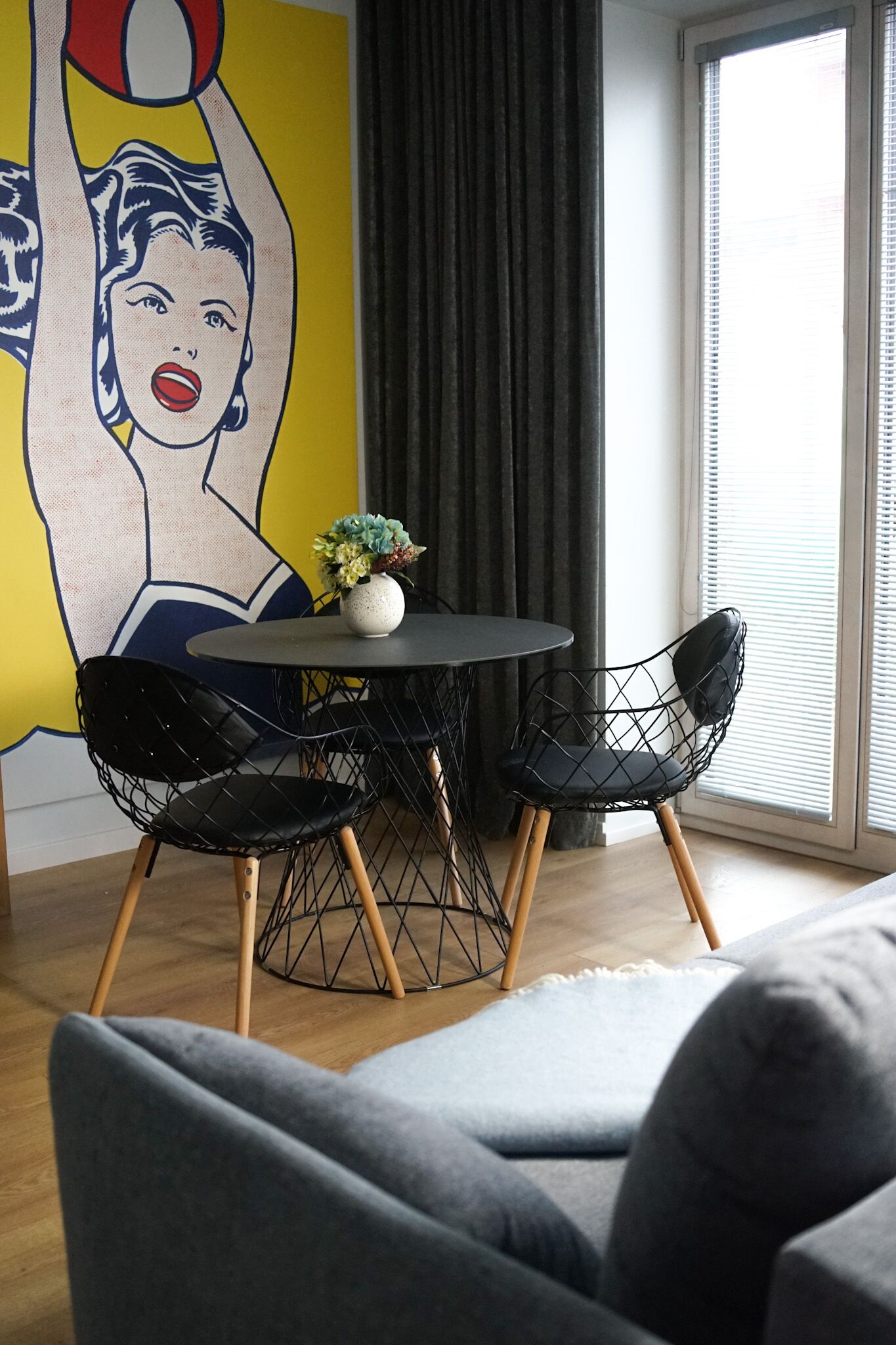 المنشأة من الداخل