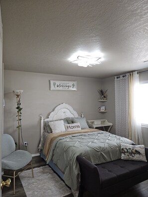 1 bedroom, iron/ironing board, WiFi