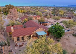 Exterior - Gorgeous Custom Desert Property w/ 2 Homes & Pool (Tucson)