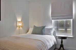 3 bedrooms, iron/ironing board, travel crib, WiFi