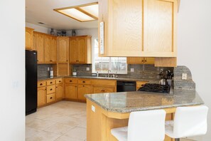 Oven, stovetop, ice maker
