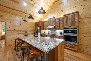 Fridge, microwave, oven, stovetop - Foot Prop Inn · Peaceful + Hot Tub | Fire Pit | Forest Views (Broken Bow)